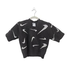 NIKE PHOENIX COZY SHERPA SWOOSHBOUCLE CROP SHORT SLEEVE KNIT